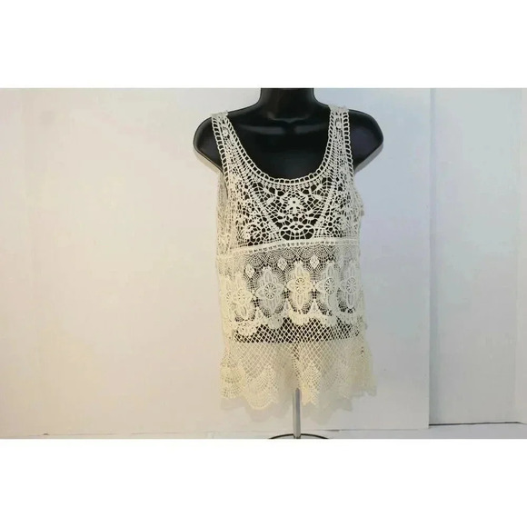 American Eagle Outfitters Tops - ladies American Eagle Outfitters size S